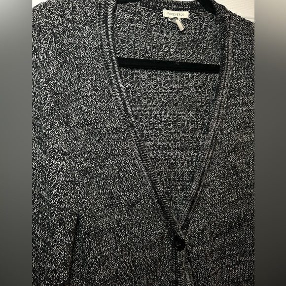 FOREVER 21 Marled Front-Pocket Button Cardigan- Black/White Size Small - Picture 4 of 6